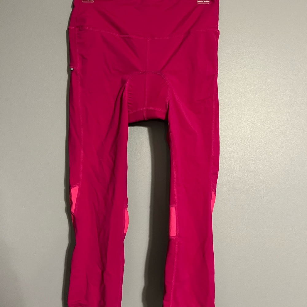 DaYoung Women's Cycling Pants Sz Medium Capri Leggings